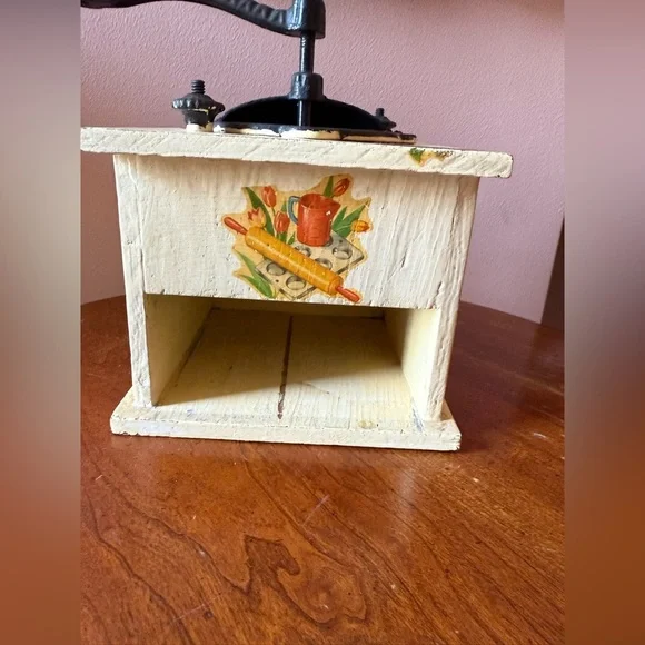 Vintage Gretchen Coffee Grinder With Drawer Cottagecore - Picture 5 of 10